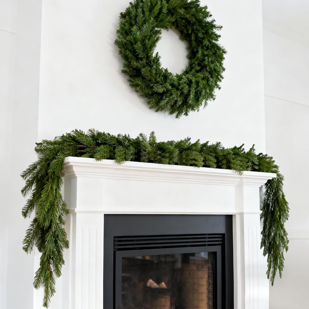 Home Decor Garland - พวงมาลัยต้นสนนอร์ฟอล์กและพวงมาลัยต้นซีดาร์ยาว 6 ฟุต สำหรับตกแต่งคริสต์มาส ใช้ตกแต่งเตาผิง โต๊ะ